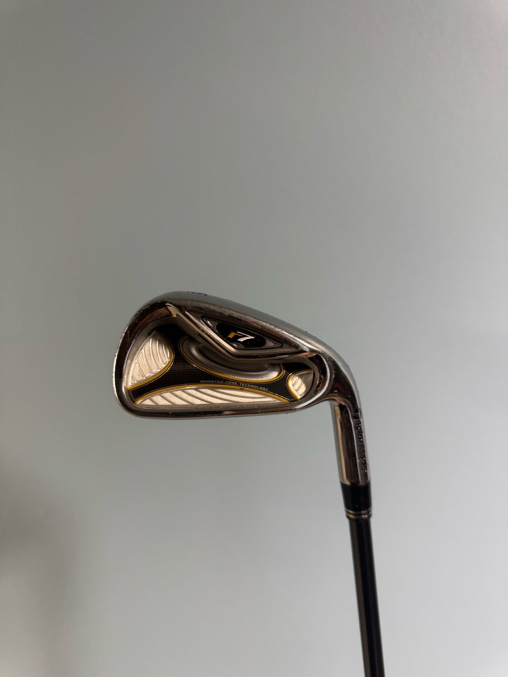 TaylorMade r7 6 iron Graphite Shaft 65g Stiff Flex 38" Right-Handed